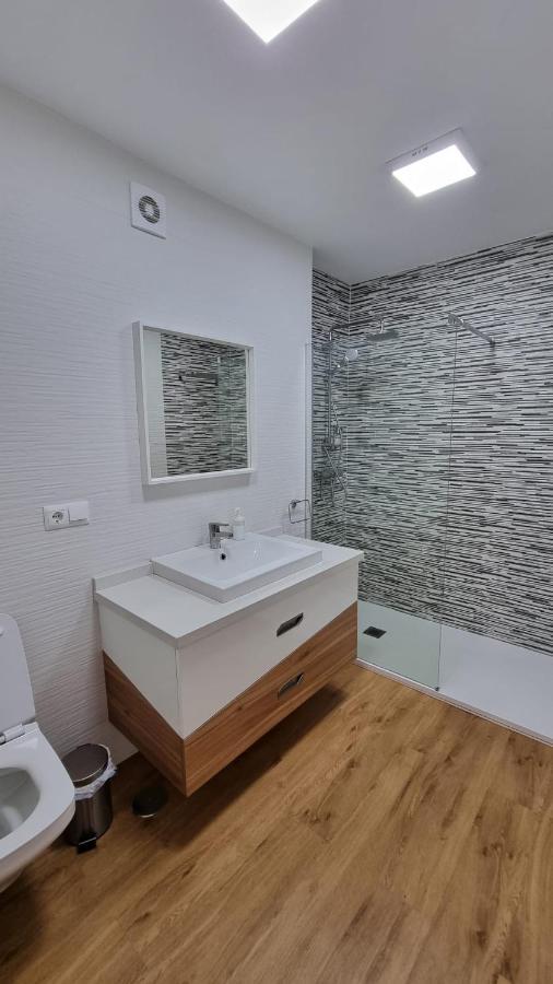 نيرخا Piso Centrico Reformado / Apartment In The Center المظهر الخارجي الصورة